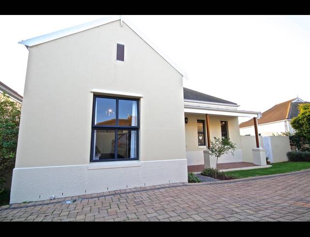 2 BEDROOM FREESTANDING RENTED IN ROYAL ASCOT